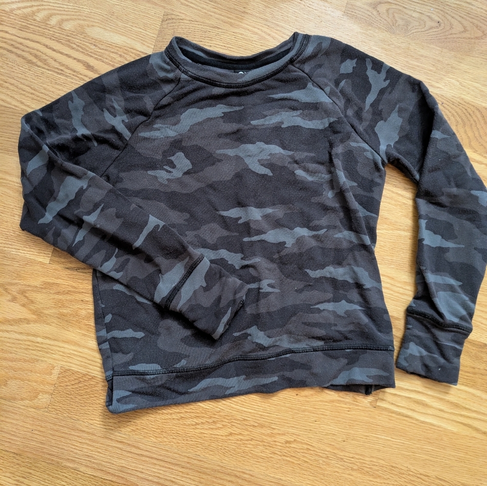 Athleta Kids Camo Sweatshirt - Black and Gray
